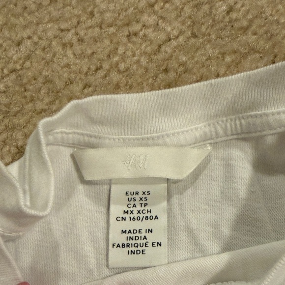 H&M Crisp White Tee - Picture 2 of 3